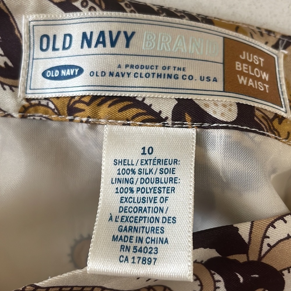 Old‎ Navy 100% Silk lined Skirt size 10 cream, brown, and gold. Floral - Picture 5 of 6